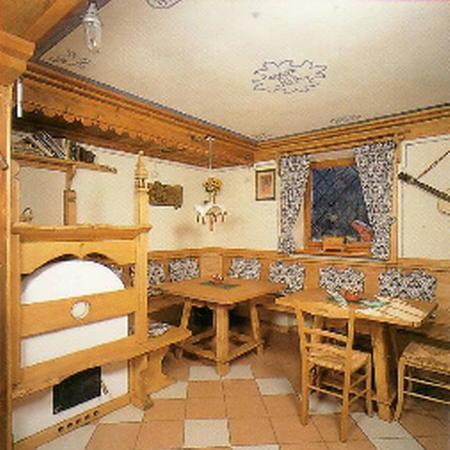 Hotel Garni La Rondine Selva di Cadore Exterior foto